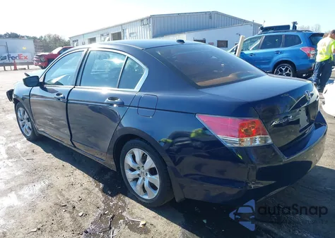 2010 Honda Accord 2.4 Ex-L z USA, uszkodzony, nr VIN 1HGCP2F81AA133588